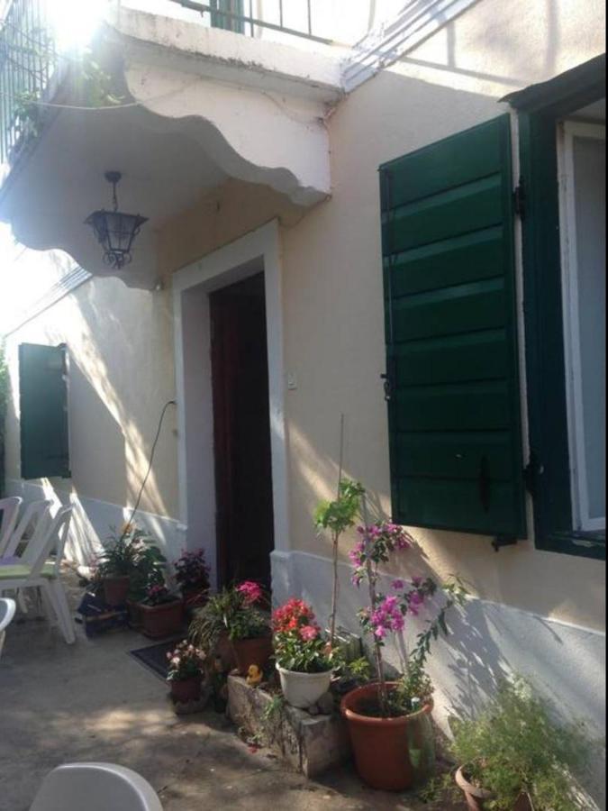 Apartmani Paron Sime 셀리네 외부 사진